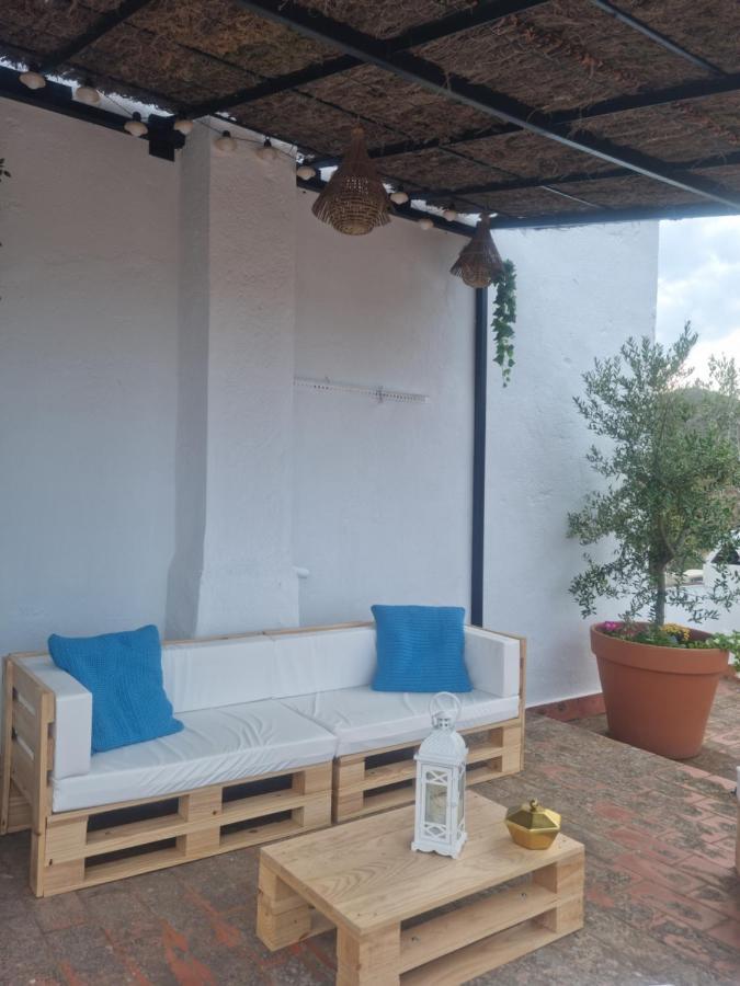 Amb Encant I Estil Mediterrani En Zona Tranquilla De Llanca I Amb Terrassa Kültér fotó